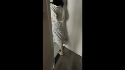 清纯少妇家中接我去双飞！！反差婊带闺蜜让我操！！